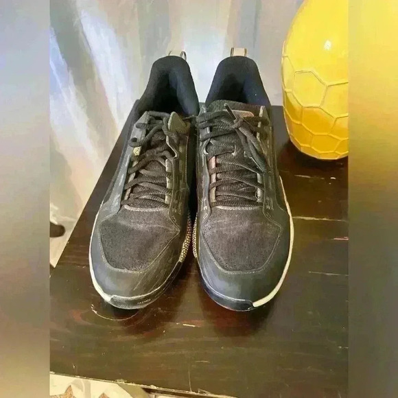 Under Armour Harper 6 Baseball Cleat. Metal Cleat. Men’s Size 11. Great Shape - Picture 1 of 10